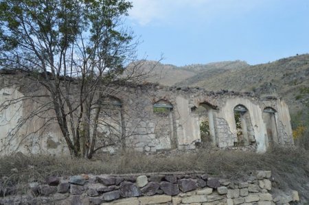 Ermənilərin dağıtdığı tarixi abidələrin ilkin sayı açıqlandı