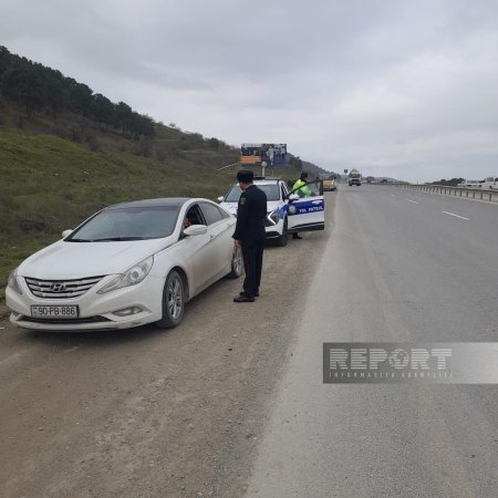 Bakı-Quba yolunda ağır qəza: Bir ailənin üç üzvü xəsarət aldı - FOTO