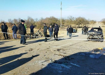 Azərbaycanda ağır qəza, iki maşın kanala aşdı - Yaralılar var