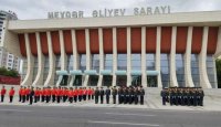 Bakıda hərbi orkestrlərin müşayiəti ilə yürüşlər keçirildi - YENİLƏNİB