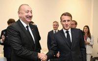 İlham Əliyev Makronu təbrik etdi